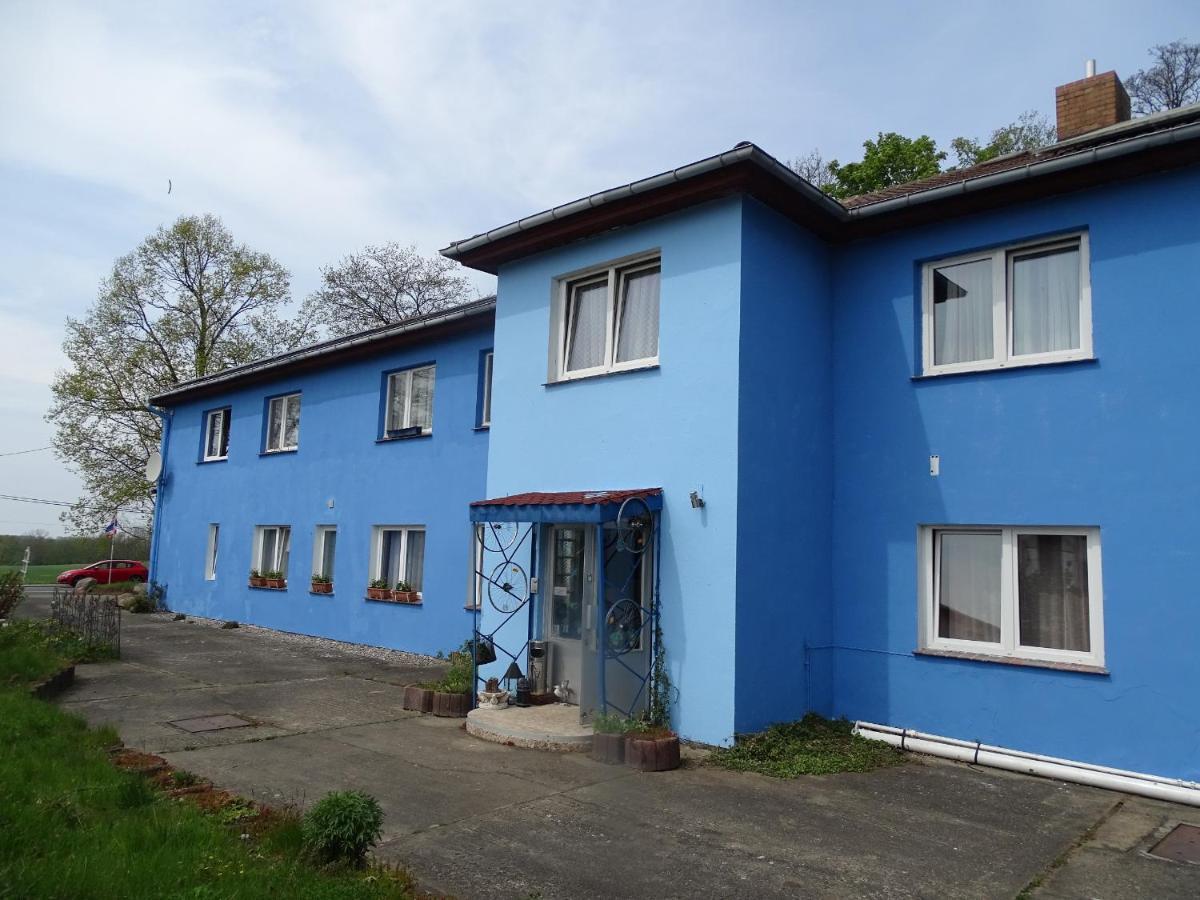 Gasthof Blaues Haus Hotel Bastorf Buitenkant foto