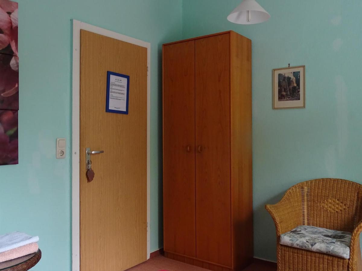 Gasthof Blaues Haus Hotel Bastorf Kamer foto