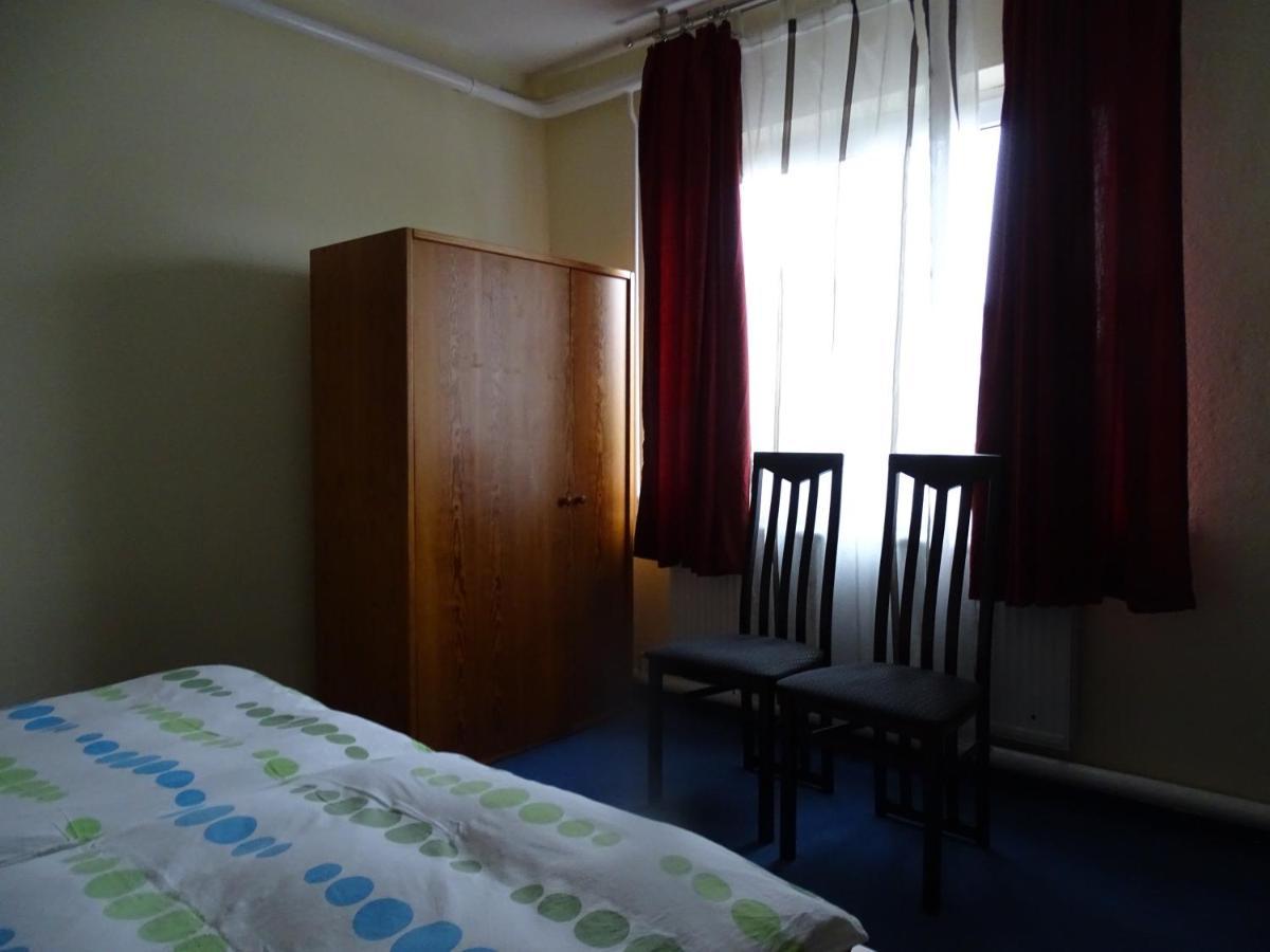 Gasthof Blaues Haus Hotel Bastorf Kamer foto