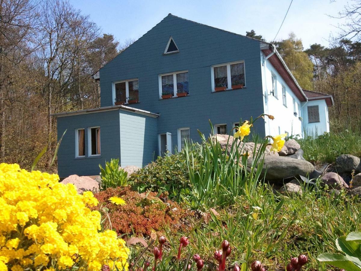 Gasthof Blaues Haus Hotel Bastorf Buitenkant foto